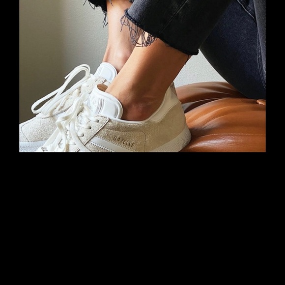 Aritzia-Denim Forum- The Yoko High Rise Slim - Picture 10 of 11